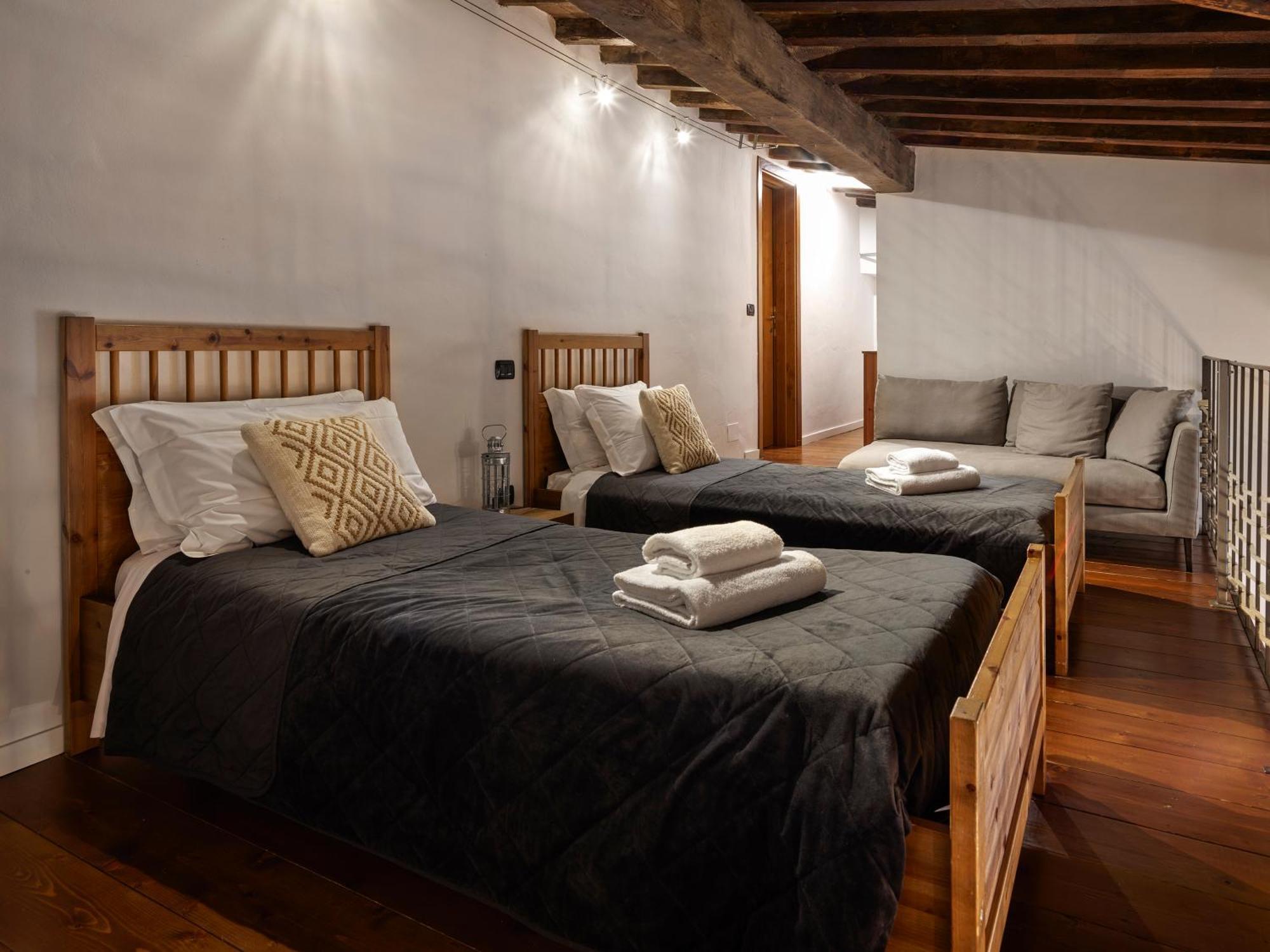 One Of A Kind Near The Duomo W/Balcony Palace Apt Florencia Exterior foto